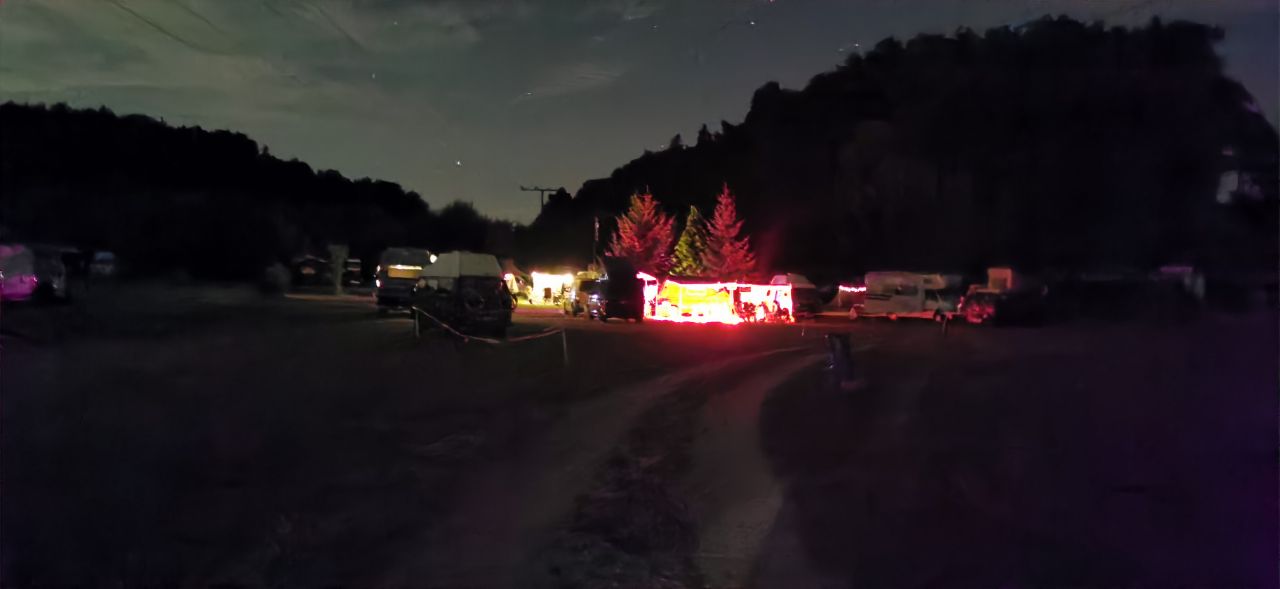 Abendstimmung auf dem Campingplatz beim Bulli-Treffen Betzenstein 2025